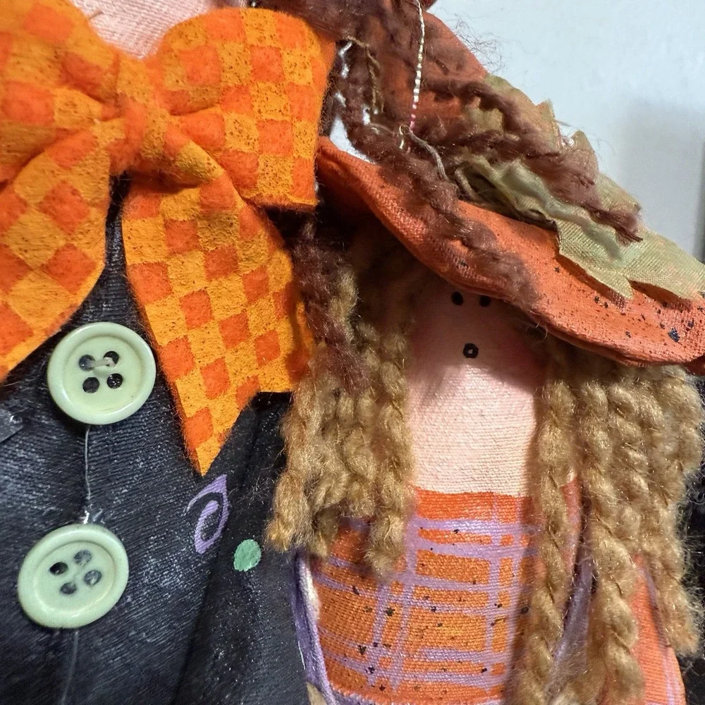 VTG HALLOWEEN WITCH‎ STANDING DOLL Family Hand Crafted Witch w/Broom 14